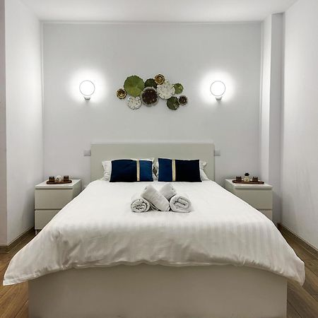 Superior One Bedroom Apartment Unirii Square บูคาเรสต์ ภายนอก รูปภาพ