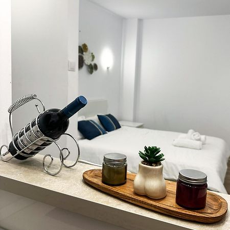 Superior One Bedroom Apartment Unirii Square บูคาเรสต์ ภายนอก รูปภาพ