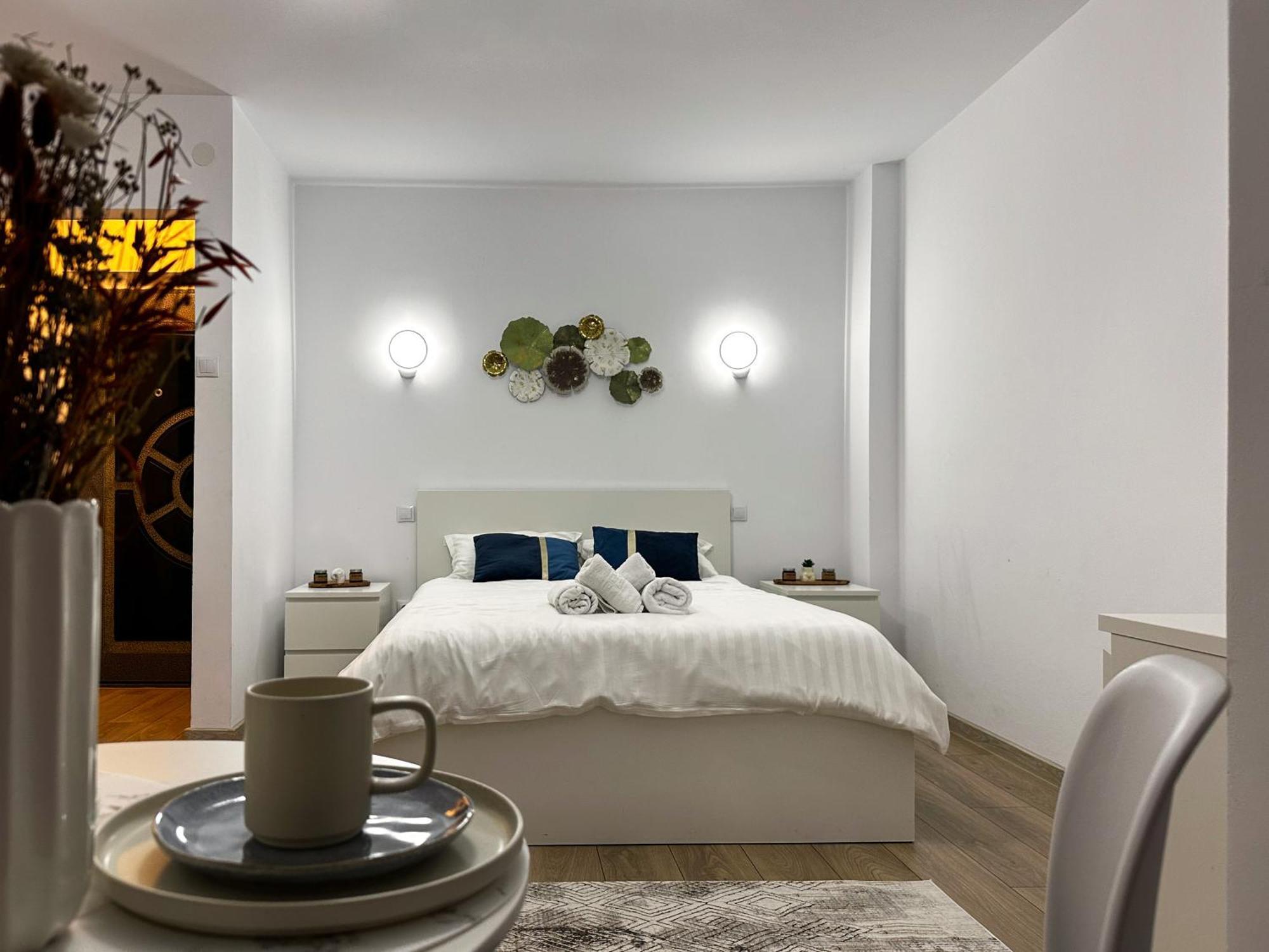 Superior One Bedroom Apartment Unirii Square บูคาเรสต์ ภายนอก รูปภาพ