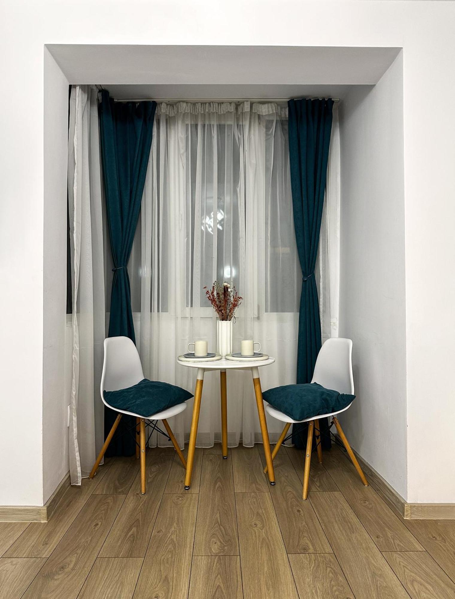 Superior One Bedroom Apartment Unirii Square บูคาเรสต์ ภายนอก รูปภาพ